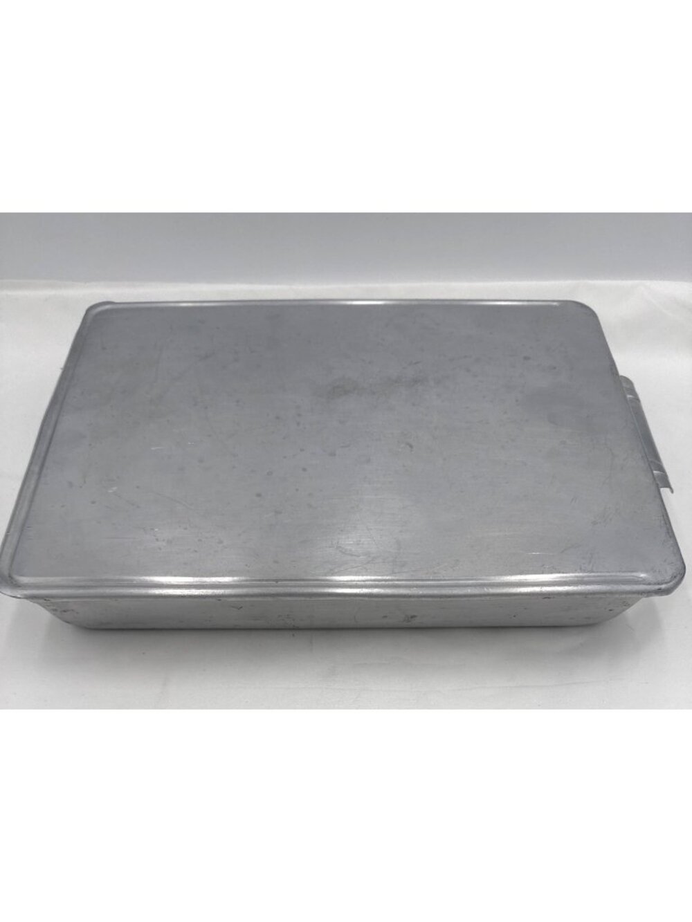 Aluminum 9x13 Cake Pan with lid